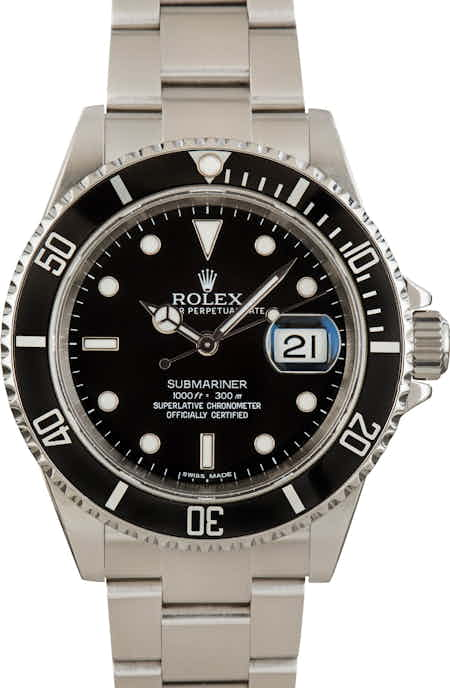 Pre-Owned Rolex Submariner 16610T No Holes Case